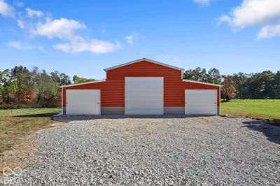 11108 N Us Highway 231, Cloverdale - 40