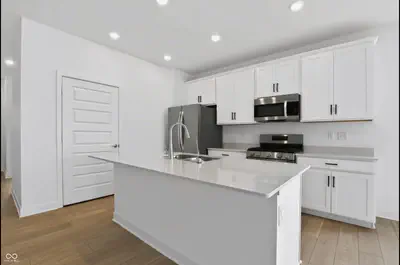 5359 Foxley Park Lane, Avon - 10
