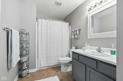 10478 Platinum Drive, Noblesville - 17