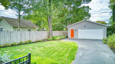 435 E 49th Street, Indianapolis - 56