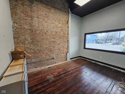 102 Main Street, Kirklin - 17