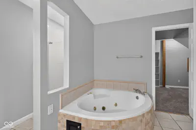 7719 Golf Club Court, Indianapolis - 37