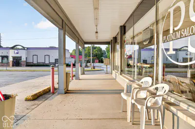 2123 Memorial Drive, New Castle - 24