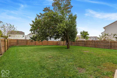 5228 Waterton Lakes Drive, Indianapolis - 40