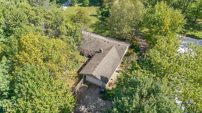 1780 150 Road, Greenfield - 45