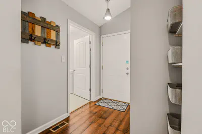 8616 Riser Drive, Nineveh - 32