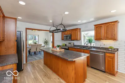 5329 W Smith Valley Road, Greenwood - 9