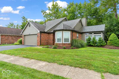 5690 Crystal Bay West Drive, Plainfield - 1