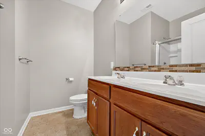 8922 Springview Drive, McCordsville - 19