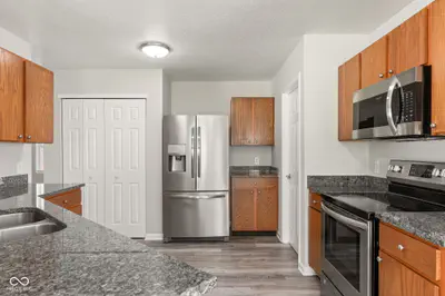 9145 Centenary Lane, Camby - 14