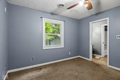 10580 State Road 243, Cloverdale - 35