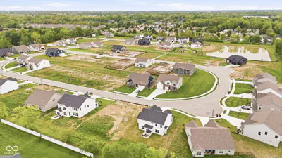 4724 White Willow Way, New Palestine - 56