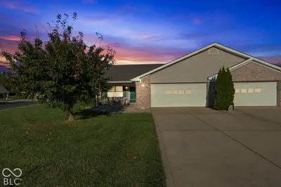 5650 Spring Mist Circle, Indianapolis - 2