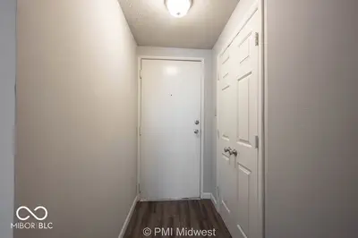 3736 Meridian Street, Indianapolis - 3