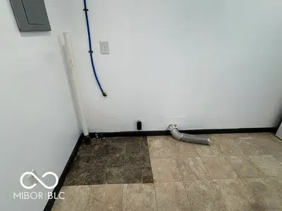 611 E Linda Layne, Muncie - 13