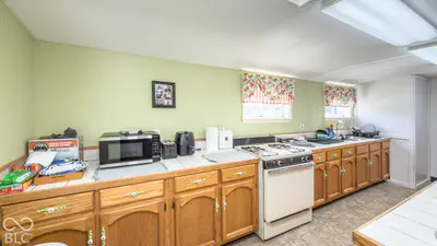 535 Dunn Avenue, Shelbyville - 42