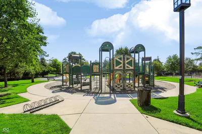 15648 Byrding Drive, Westfield - 67