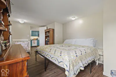 8608 State Road 42, Monrovia - 25