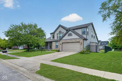8625 Douglaston Court, Indianapolis - 3