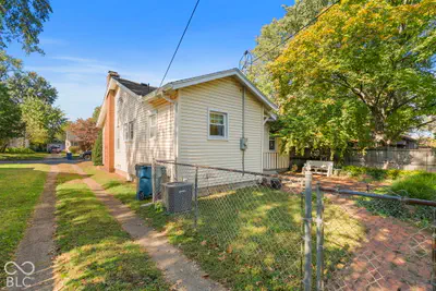 900 S 22nd Street, Terre Haute - 35