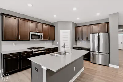 11133 Valiant Court, Noblesville - 17