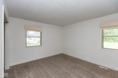 10045 Balfer Drive, Fortville - 15