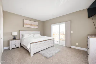 1041 East Street, Indianapolis - 16