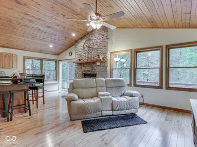 7210 Halibut Drive, Nineveh - 36