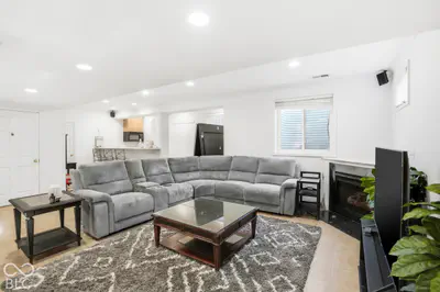5889 Pebblestream Drive, Carmel - 37