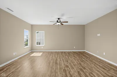 485 Haywood Drive, Greenfield - 4
