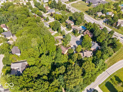 9127 Pinecreek Court, Indianapolis - 57