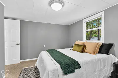 820 E Dunn Avenue, Muncie - 25