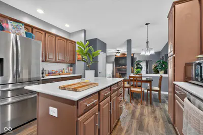 8642 Black Stone Xing, Avon - 19