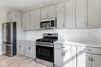 9417 Crimson Circle, Lapel - 10