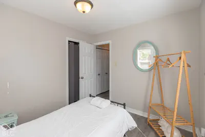 425 E College Avenue, Brownsburg - 11