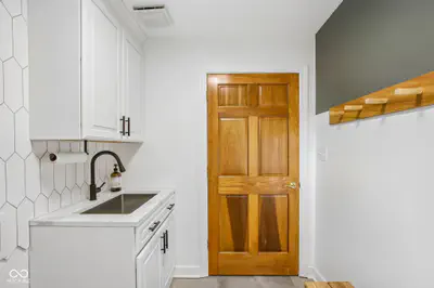 7655 Randue Court, Indianapolis - 23