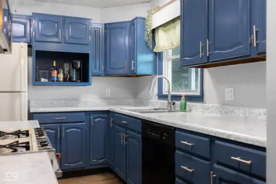 2874 S Oakland Drive, Shelbyville - 17