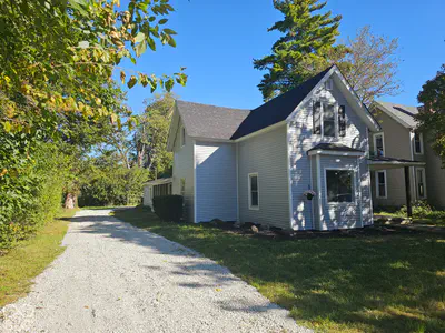 404 W Elm Street, Gaston
