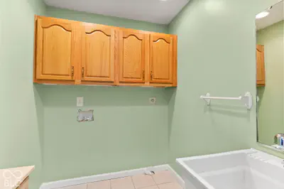 2410 S College Hills Drive, Hanover - 26