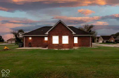 9162 Janelle Drive, Seymour - 2