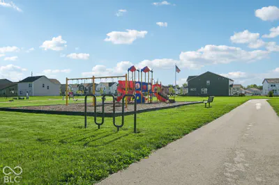 2017 Oak Terrace Drive, Shelbyville - 40