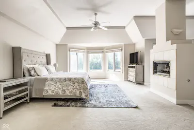 11575 Freeport Drive, Carmel - 22