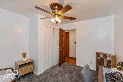 5329 W Smith Valley Road, Greenwood - 15