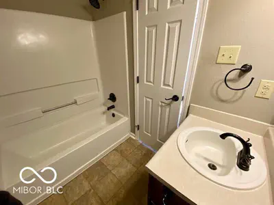 16736 Aulton Drive, Noblesville - 23