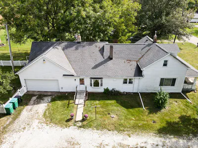 5538 300, New Palestine - 5