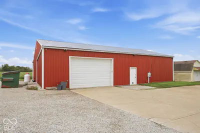 6425 125 Road, Whiteland - 40