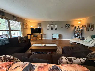 8223 Retreat Lane, Indianapolis - 18