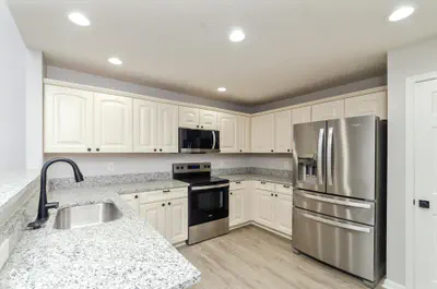 12140 Black Hills Drive, Fishers - 3