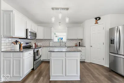 16665 Greensboro Drive, Westfield - 13