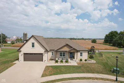 3522 Castlerock Ct., Seymour - 38